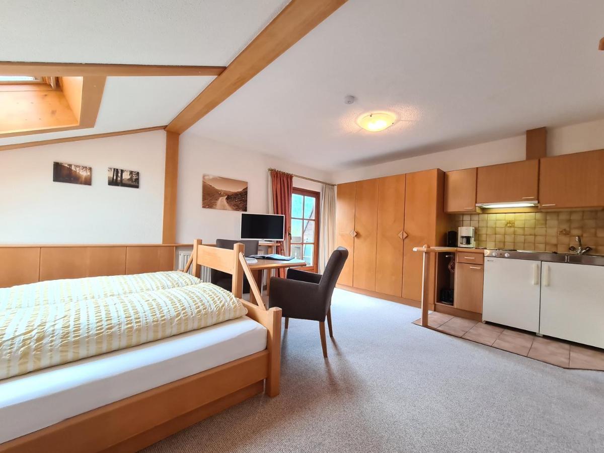 Gaestehaus Fitsch Obsteig Esterno foto