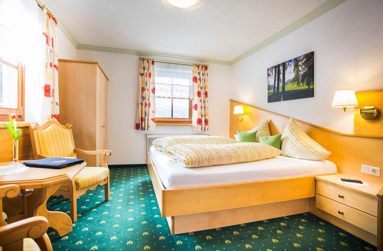 Gaestehaus Fitsch Obsteig Esterno foto