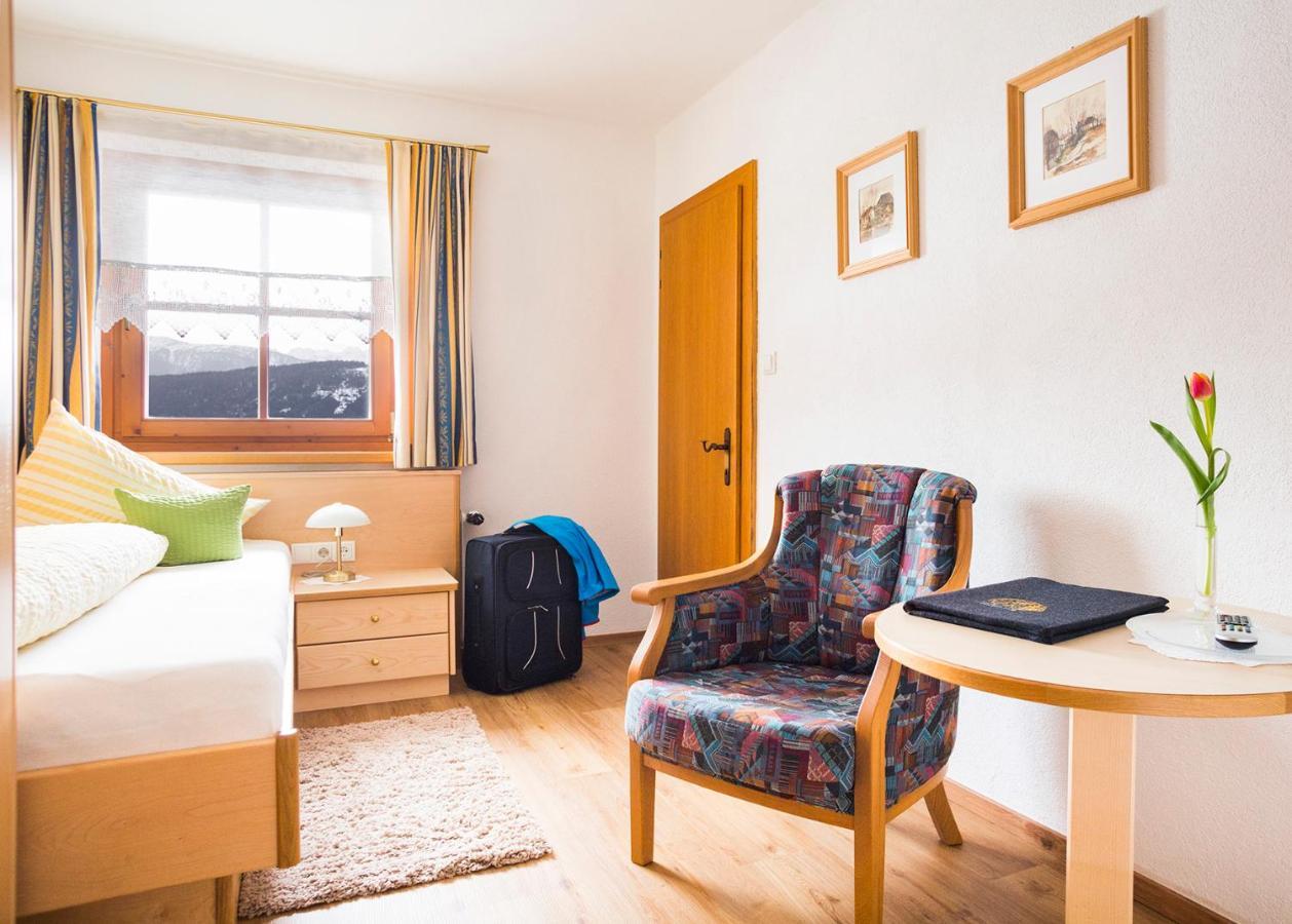 Gaestehaus Fitsch Obsteig Esterno foto