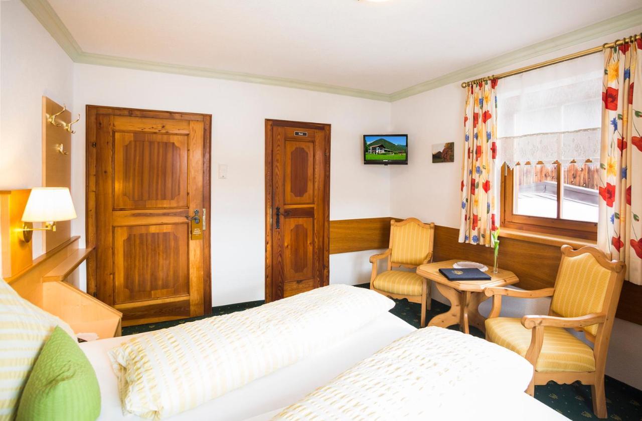 Gaestehaus Fitsch Obsteig Esterno foto