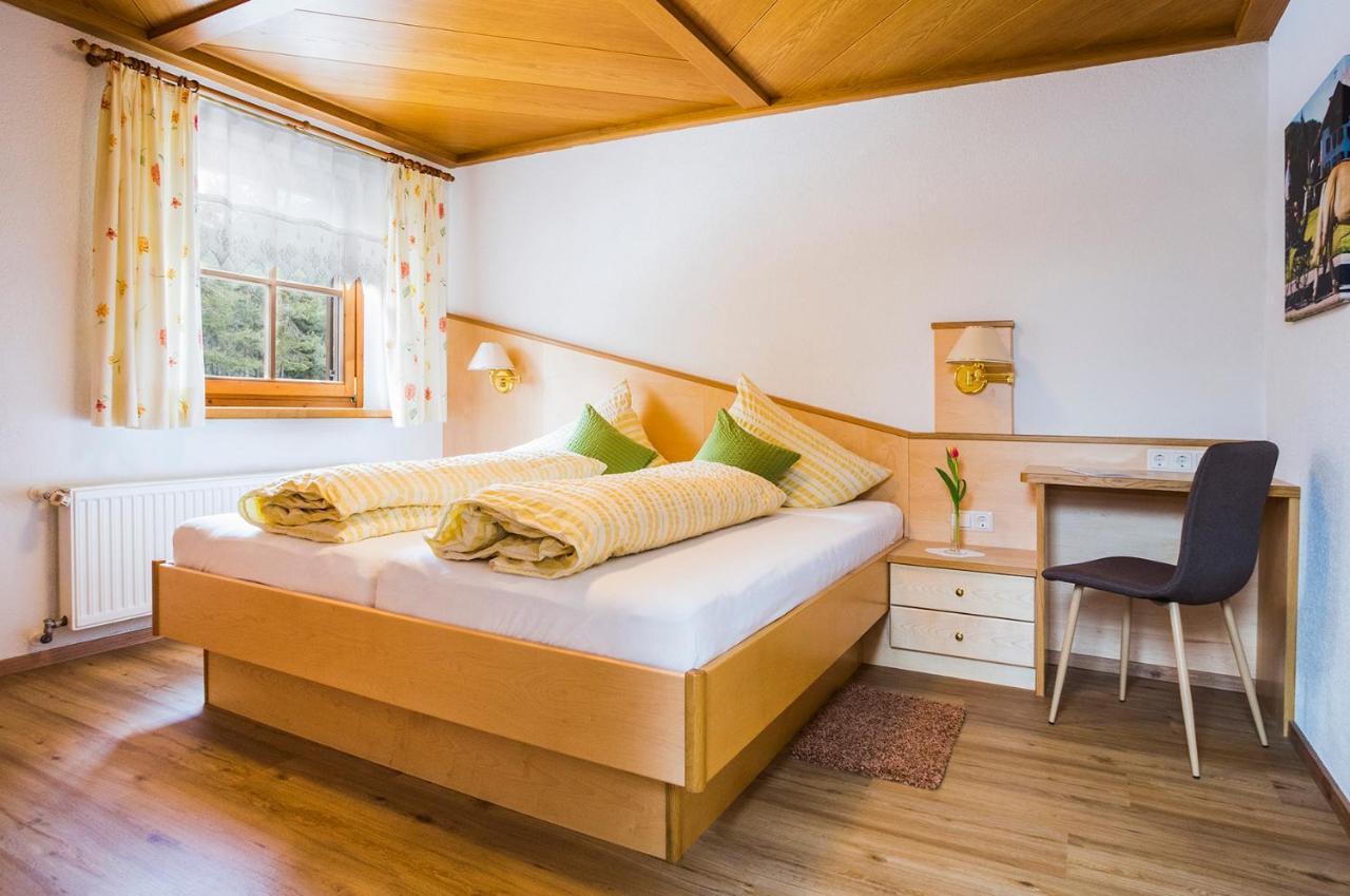 Gaestehaus Fitsch Obsteig Esterno foto